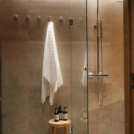 Joiku A1 Luxury Kolari